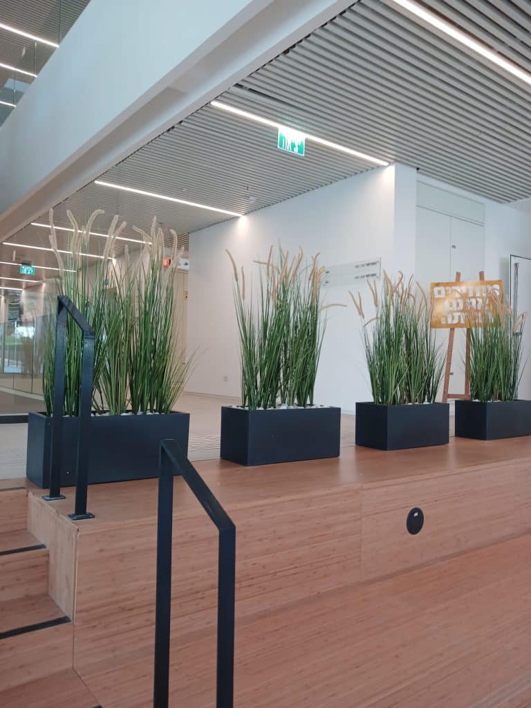 עציצים מלאכותיים