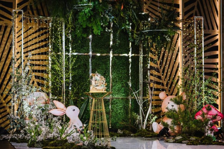 קיר צמחיה מלאכותית